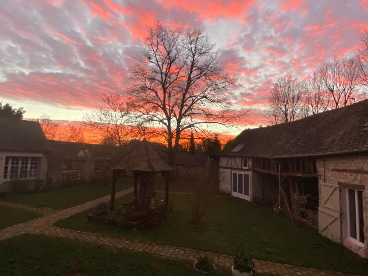 Une Vie En Rose Pressagny-lʼOrgeuilleux Dış mekan fotoğraf