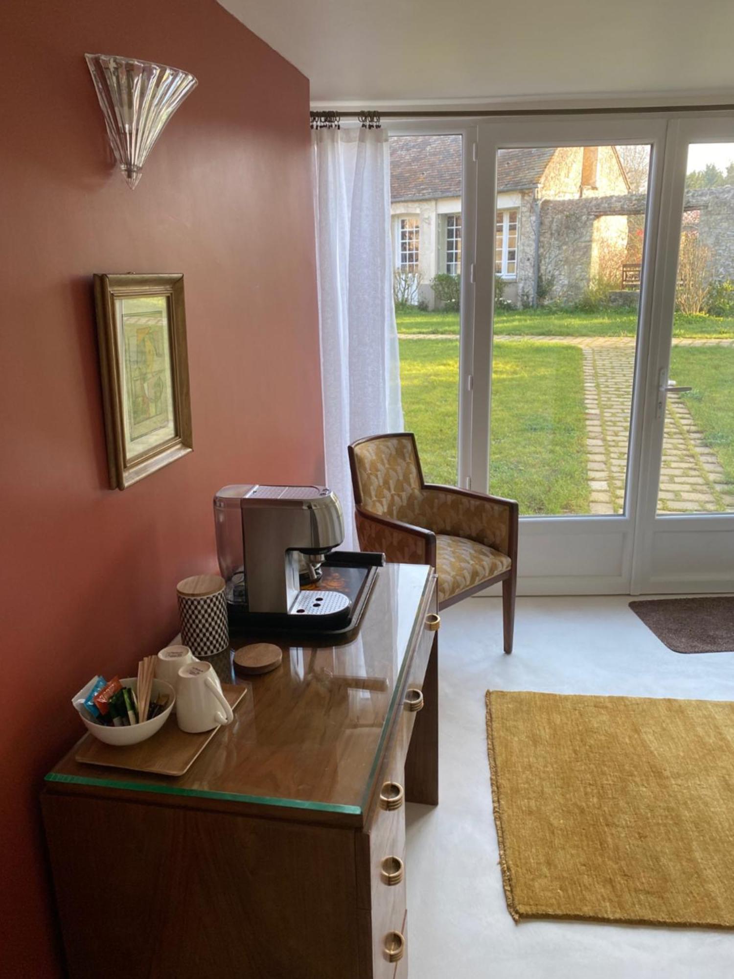 Une Vie En Rose Pressagny-lʼOrgeuilleux Oda fotoğraf